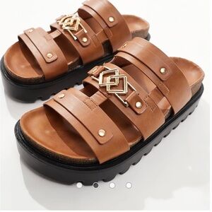 ASOS DESIGN Tan Slip on Chunky Heel Sandals with Gold Monogram Styling-Size 11